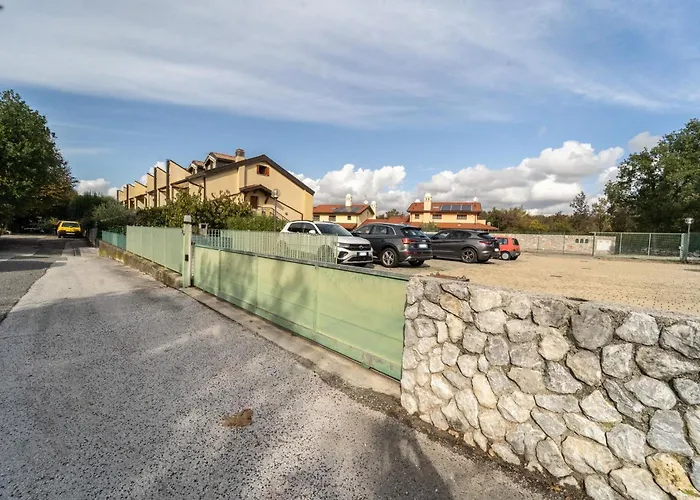 Apartment Guesthost - Cozy Two Floors Flat Sistiana