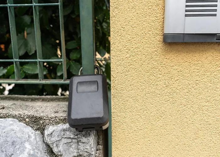 Guesthost - Cozy Two Floors Flat Sistiana